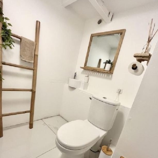  LIEUX PRESTIGIEUX : Local / Bureau | PARIS (75011) | 35 m2 | 38 250 € 
