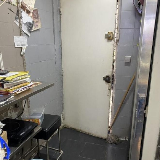  LIEUX PRESTIGIEUX : Commerces | PARIS (75020) | 48 m2 | 110 000 € 