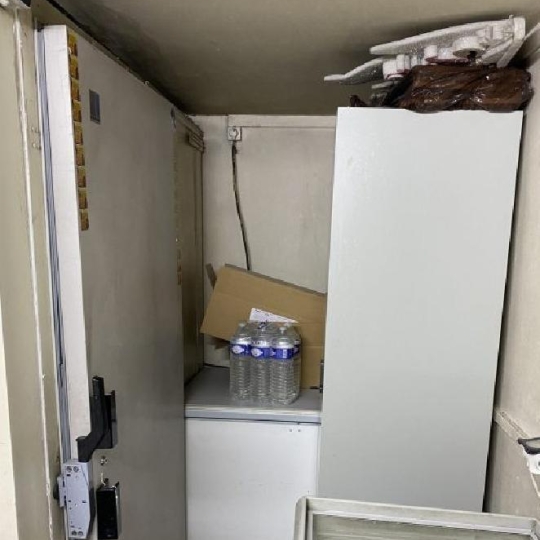  LIEUX PRESTIGIEUX : Commerces | PARIS (75020) | 48 m2 | 110 000 € 