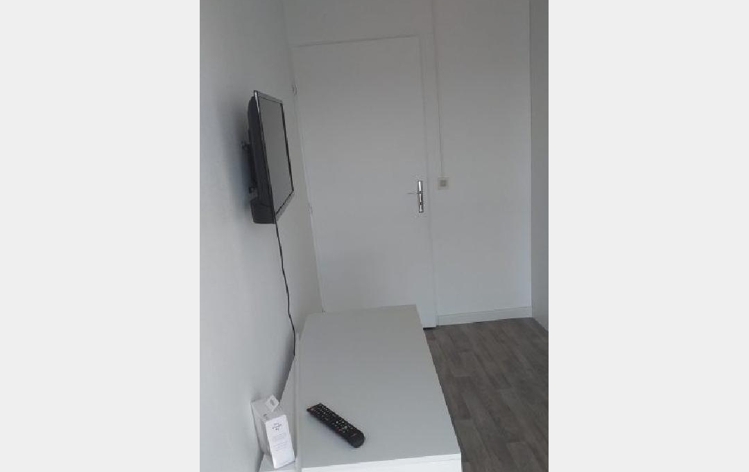 EXCELLACTE : Appartement | CERGY (95000) | 10 m2 | 461 € 