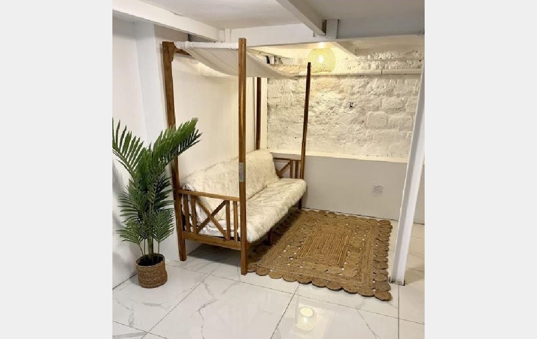 LIEUX PRESTIGIEUX : Local / Bureau | PARIS (75011) | 35 m2 | 38 250 € 