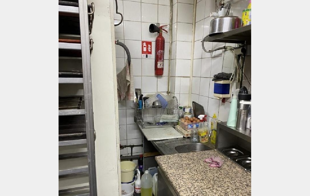 LIEUX PRESTIGIEUX : Commerces | PARIS (75020) | 48 m2 | 110 000 € 